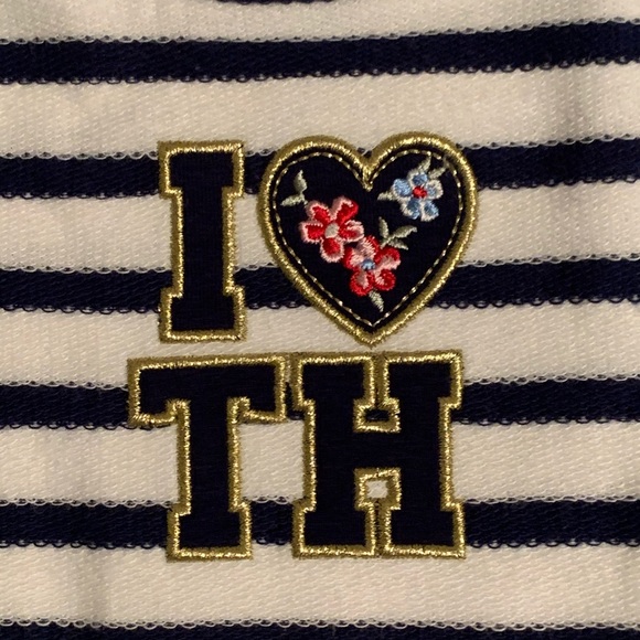 Girls Tommy Hilfiger 2 Piece Outfit - Picture 4 of 16